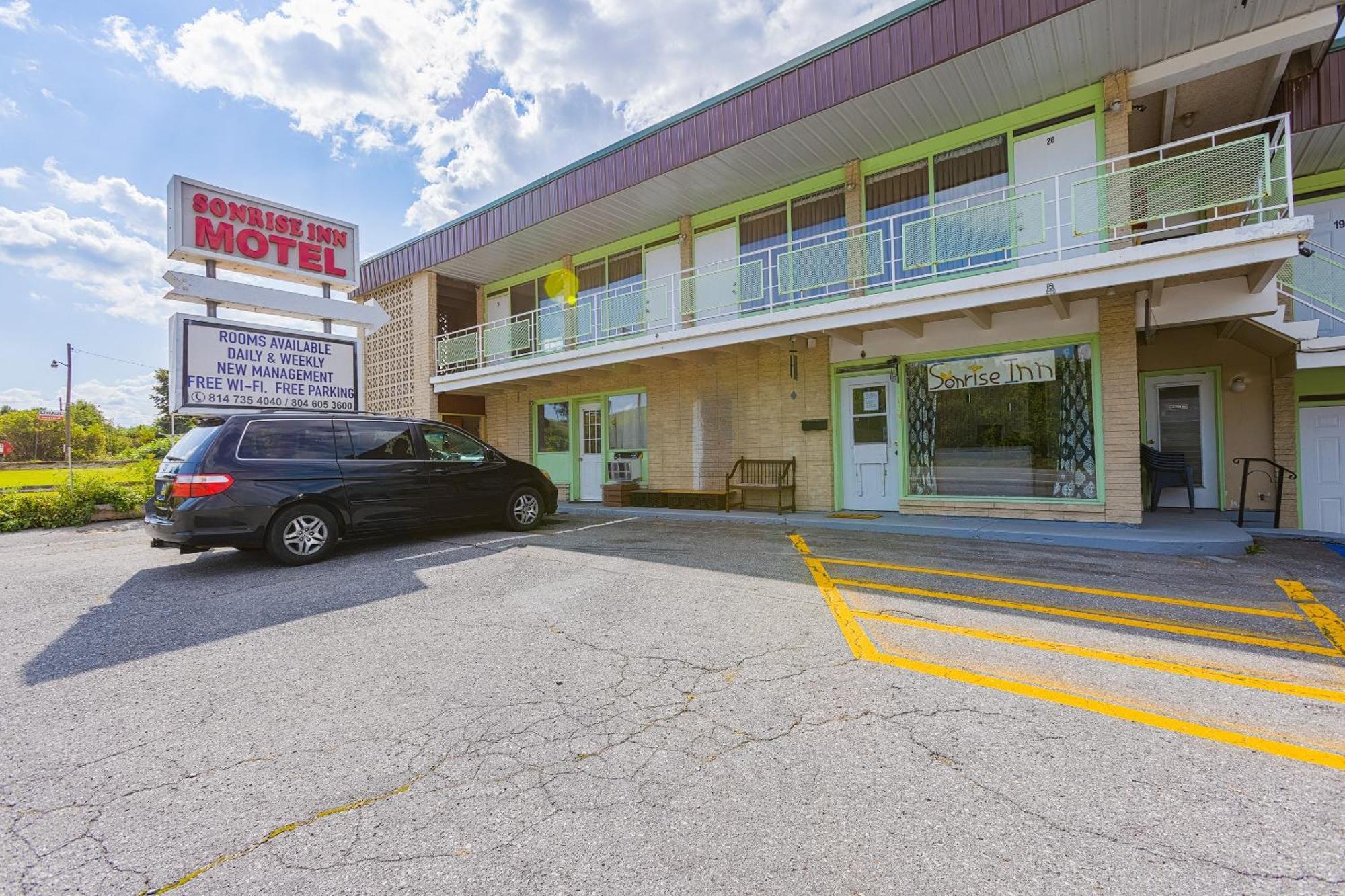 Sonrise Inn Lincoln Hwy By Oyo Breezewood Exterior foto