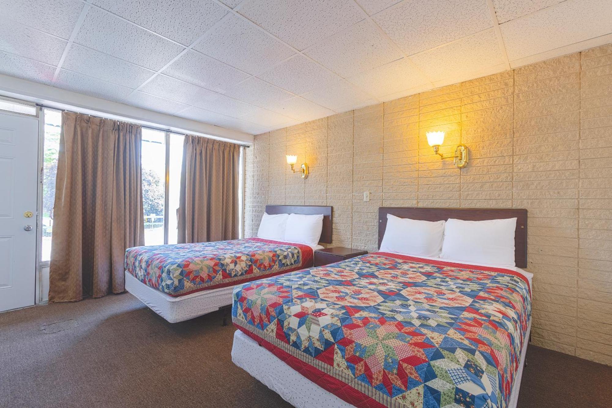 Sonrise Inn Lincoln Hwy By Oyo Breezewood Exterior foto